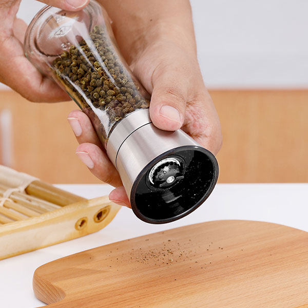 Grinder glass bottle